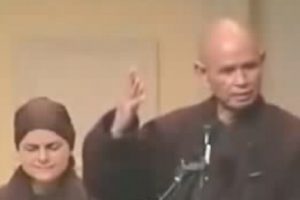 48-thich-nhat-hanh-manos